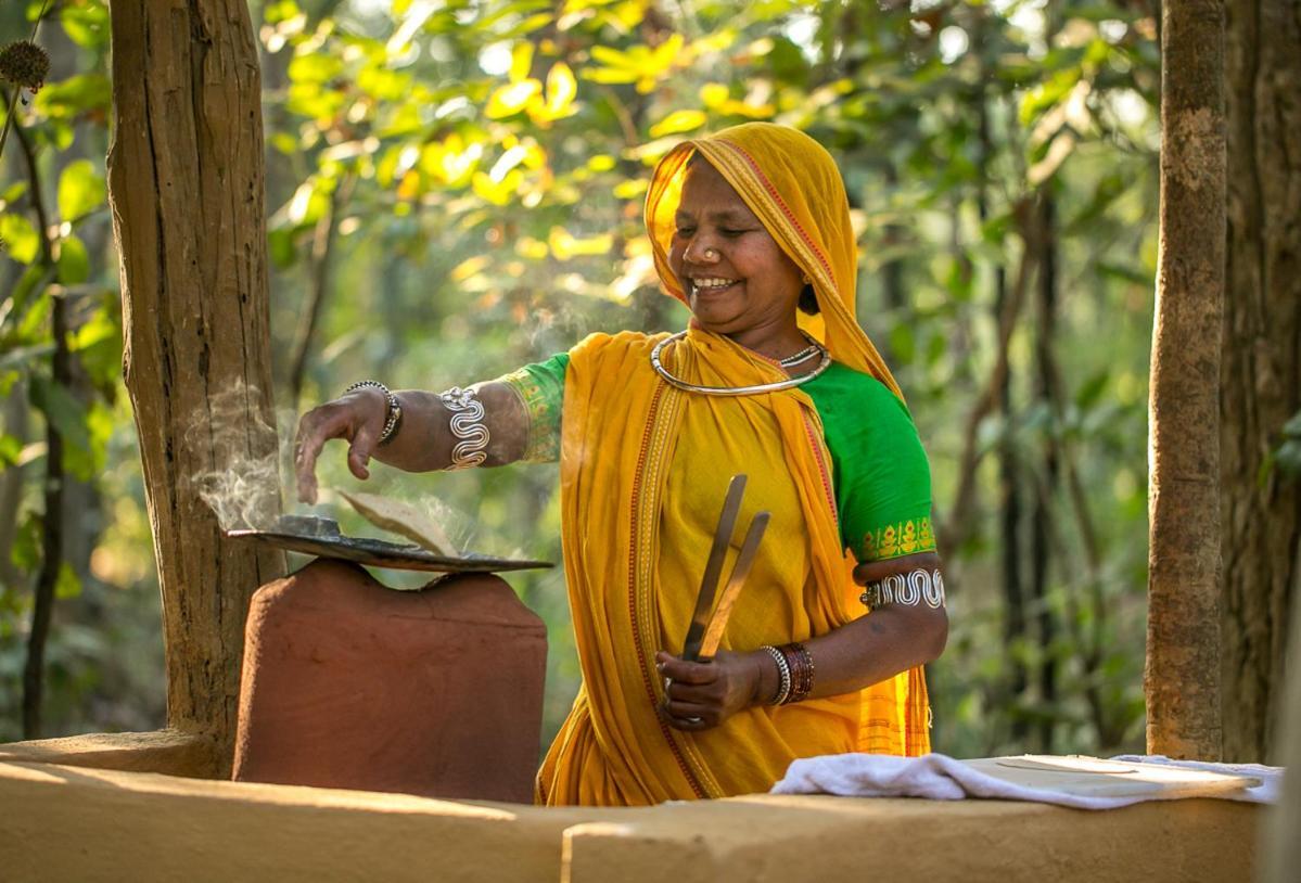Kanha Jungle Lodge Dhanwār Eksteriør billede