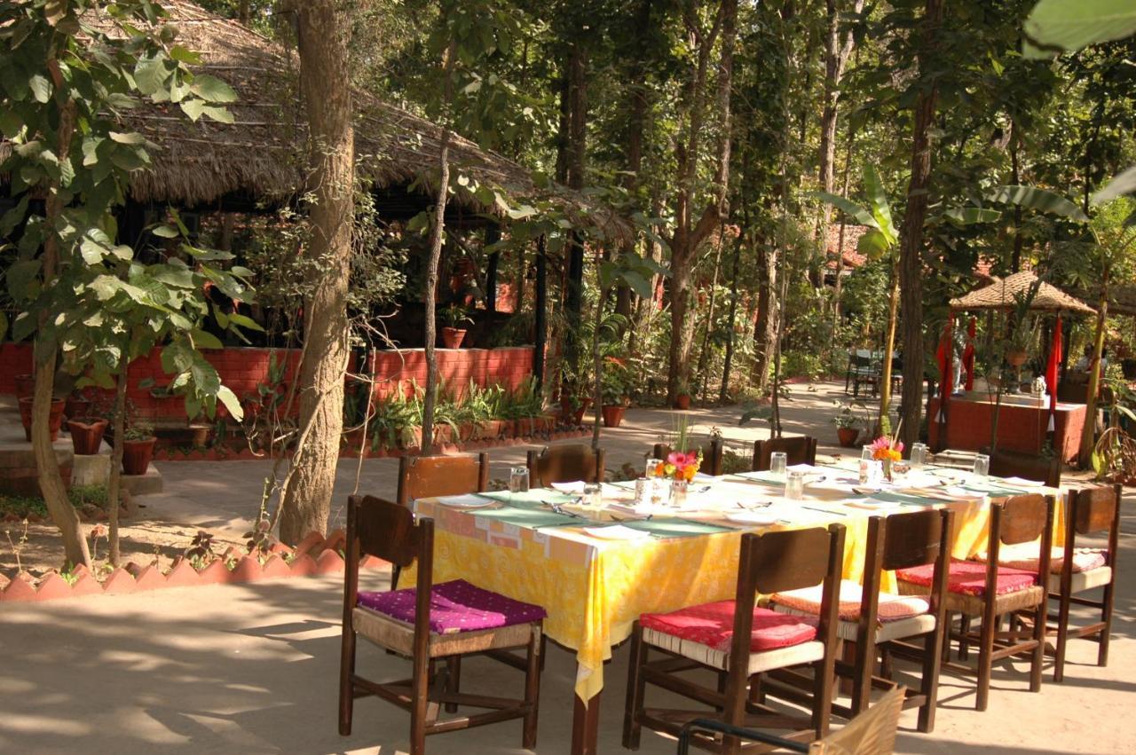 Kanha Jungle Lodge Dhanwār Eksteriør billede